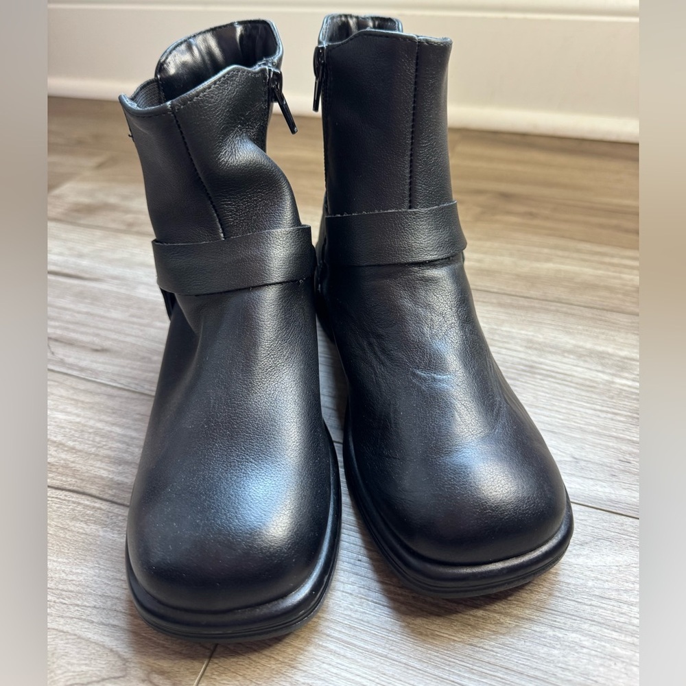 Steve Madden Kids Rider Girl's Shoes Boots Black Leather: Size 2 little girl new